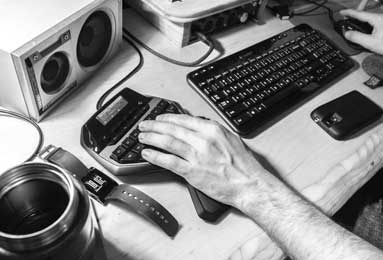 9场不败+扭亏为盈！曼联复苏启幕？还是仍走在钢丝上？